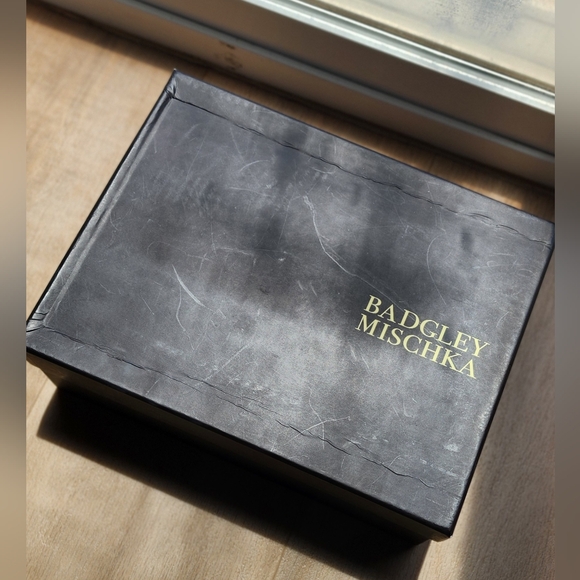 Badgley Mischka Ivory Shoes with crystal beads! - Picture 7 of 11